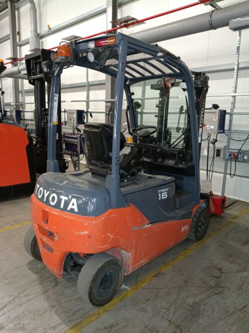 Toyota Gabelstapler Toyota Elektro 4-Rad Stapler <br>Toyota 8FBM16T *sofort verfügbar* <br>Baujahr 2023 <br>Betriebsstunden 1953 <br><br>Mietkauf 290,61 €/Monat 6 Toyota-Gabelstapler-59840 2307032829 1 2