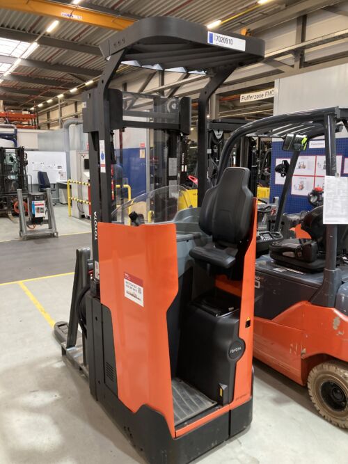 Toyota Gabelstapler Hochhubwagen <br>Toyota SSI160LN <br>Baujahr 2023 <br>Betriebsstunden 379 <br><br>Mietkauf 312,08 €/Monat 2 Toyota-Gabelstapler-59840 2401002217 1