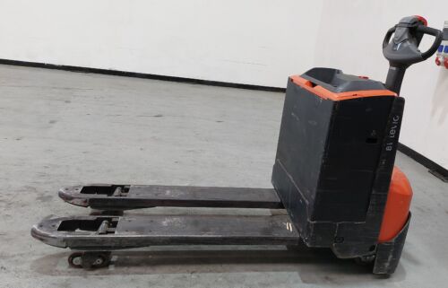 Toyota-Gabelstapler-59840 2402038686 1 1