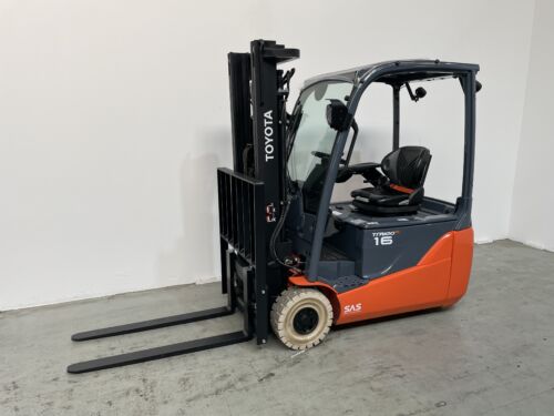 Toyota-Gabelstapler-59840 2504004006 1 2