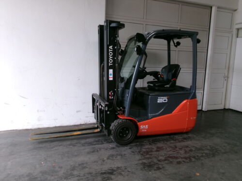 Toyota-Gabelstapler-59840 2507039448 1