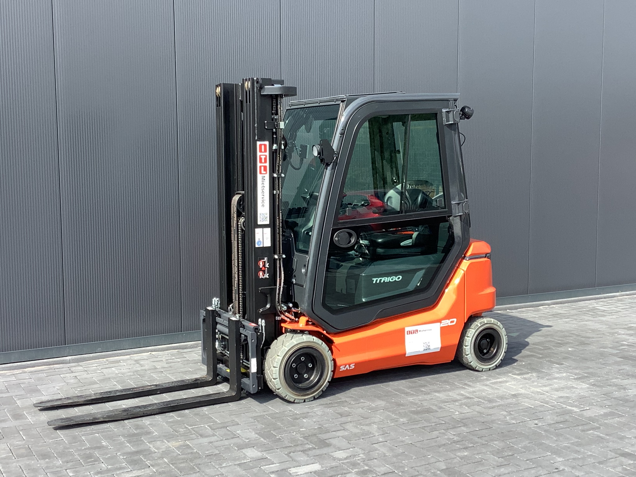 Toyota Gabelstapler Toyota 9FB20T - Triplex Hilo FSV4700 - KabHz - 4Vent - Kaup vSS - 460 Ah Li-Ion (SOFORT LIEFERBAR Neumaschinen) 4 Toyota 9FB20T - Triplex Hilo FSV4700 - KabHz - 4Vent - Kaup vSS - 460 Ah Li-Ion (SOFORT LIEFERBAR Neumaschinen) – Bild 4