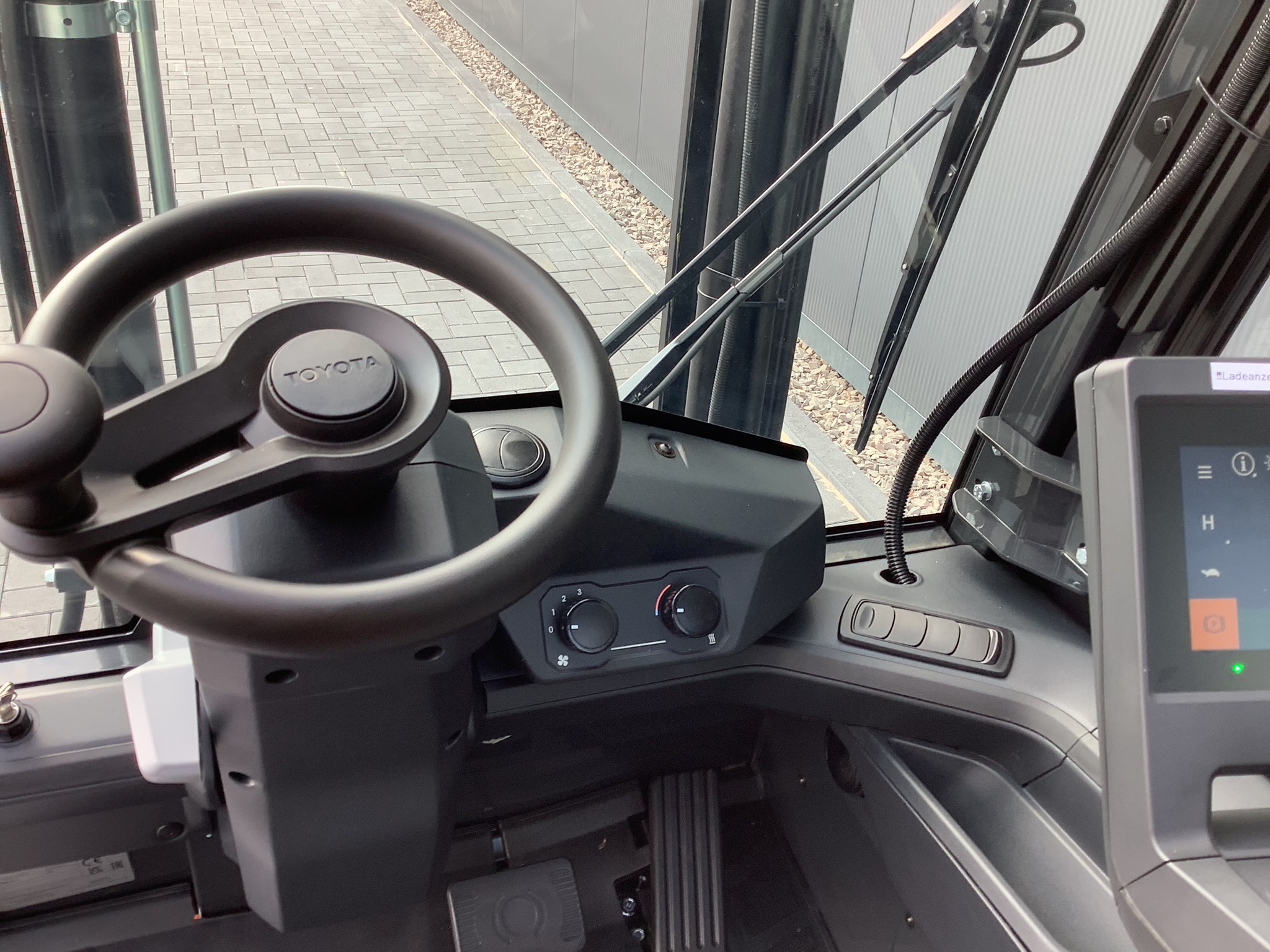 Toyota Gabelstapler Toyota 9FB20T - Triplex Hilo FSV4700 - KabHz - 4Vent - Kaup vSS - 460 Ah Li-Ion (SOFORT LIEFERBAR Neumaschinen) 10 Toyota 9FB20T - Triplex Hilo FSV4700 - KabHz - 4Vent - Kaup vSS - 460 Ah Li-Ion (SOFORT LIEFERBAR Neumaschinen) – Bild 10