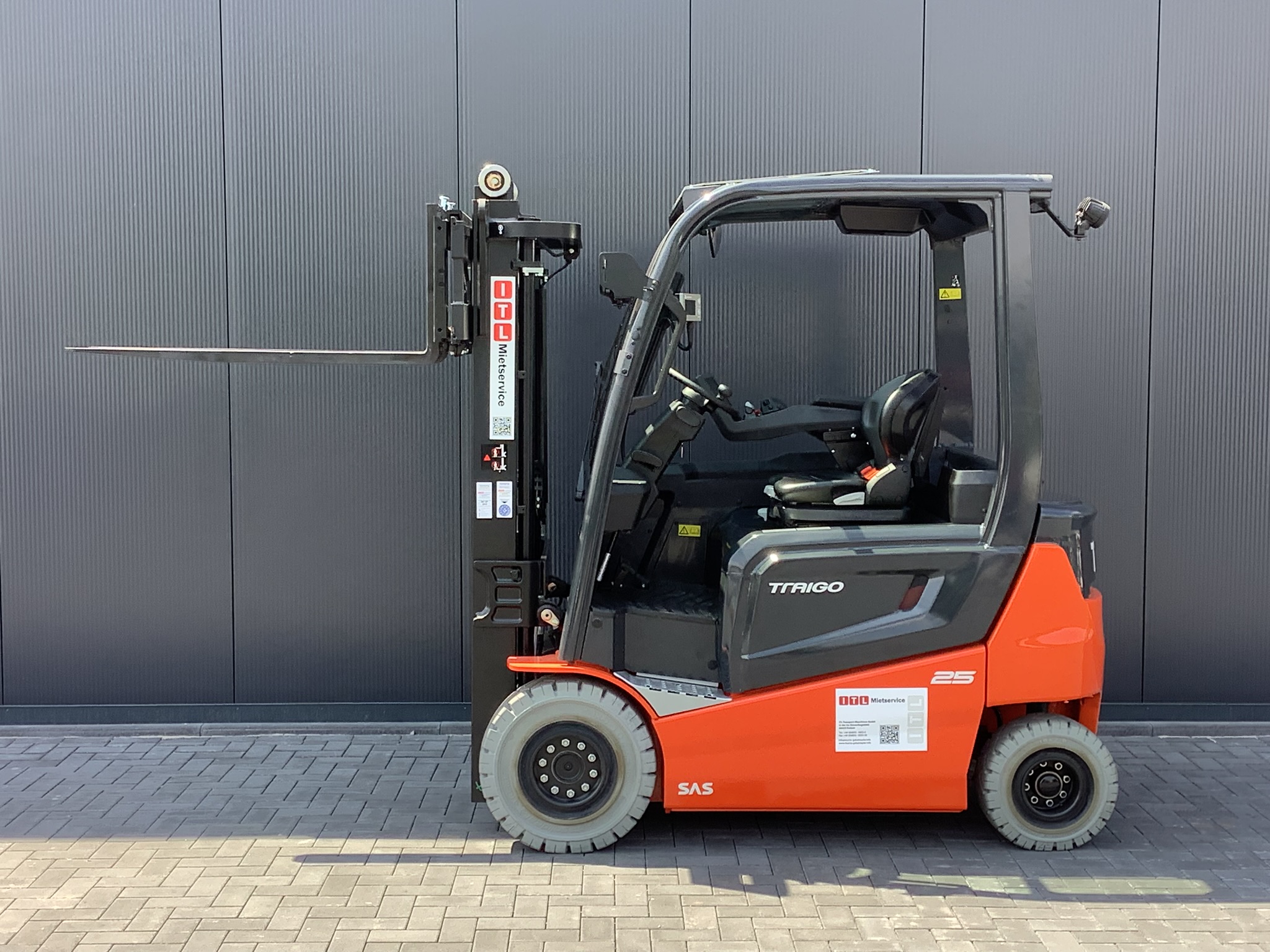 Toyota Gabelstapler Toyota Traigo80 - 9FBMK25T - Duplex HiLoFV 3000 - FS Dach - vSS – Mini - LiIon 460 Ah (SOFORT LIEFERBAR Neumaschinen) 6 Toyota Traigo80 - 9FBMK25T - Duplex HiLoFV 3000 - FS Dach - vSS – Mini - LiIon 460 Ah (SOFORT LIEFERBAR Neumaschinen) – Bild 6