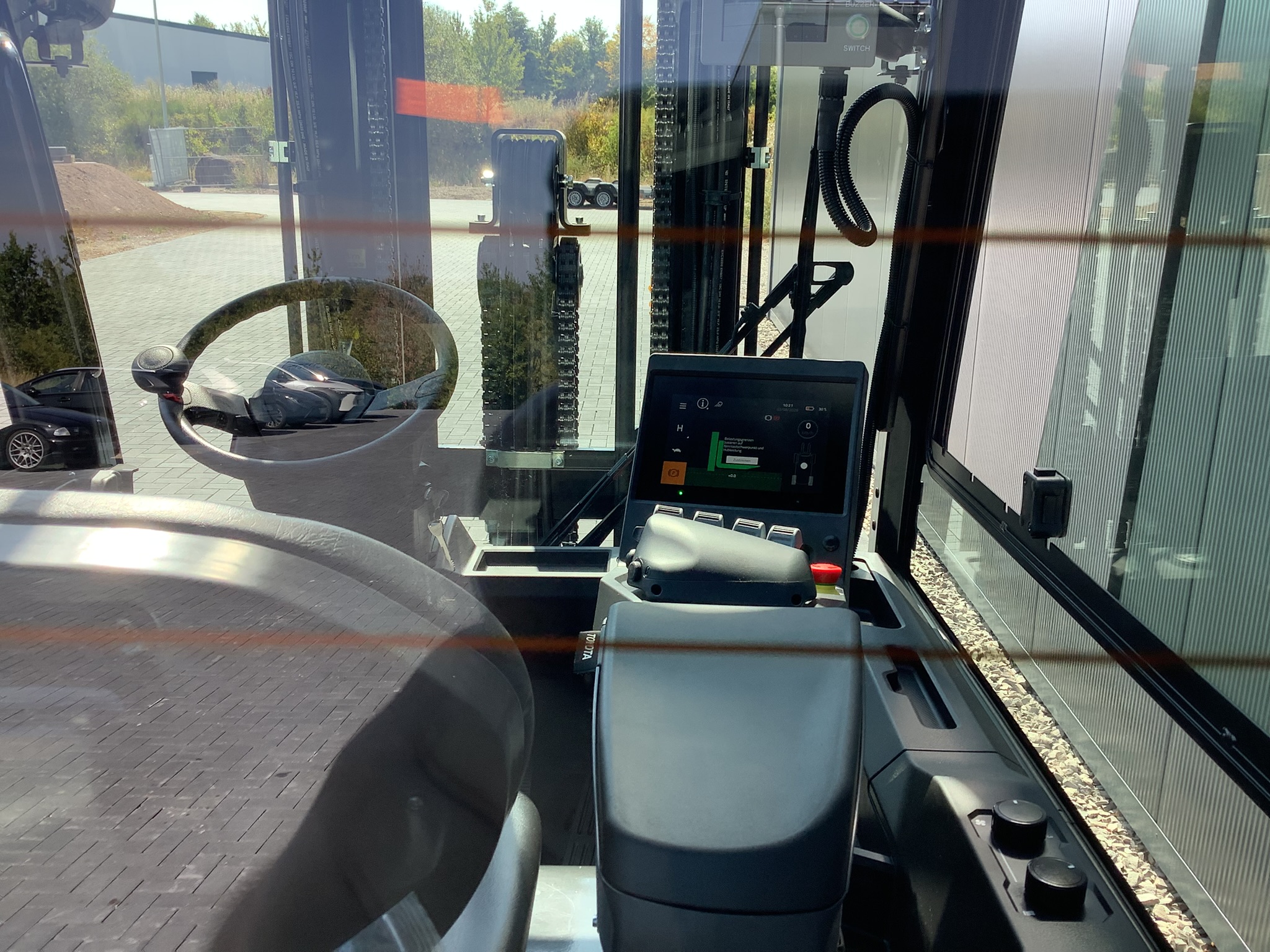 Toyota Gabelstapler Toyota Traigo80 - 9FBM35T -Triplex Hilo FSV5500 - Kab Hz - vSS - 4Kreis-Mini - 460 Ah LiIon (Sorglosmiete) 8 Toyota Traigo80 - 9FBM35T -Triplex Hilo FSV5500 - Kab Hz - vSS - 4Kreis-Mini - 460 Ah LiIon (Sorglosmiete) – Bild 8