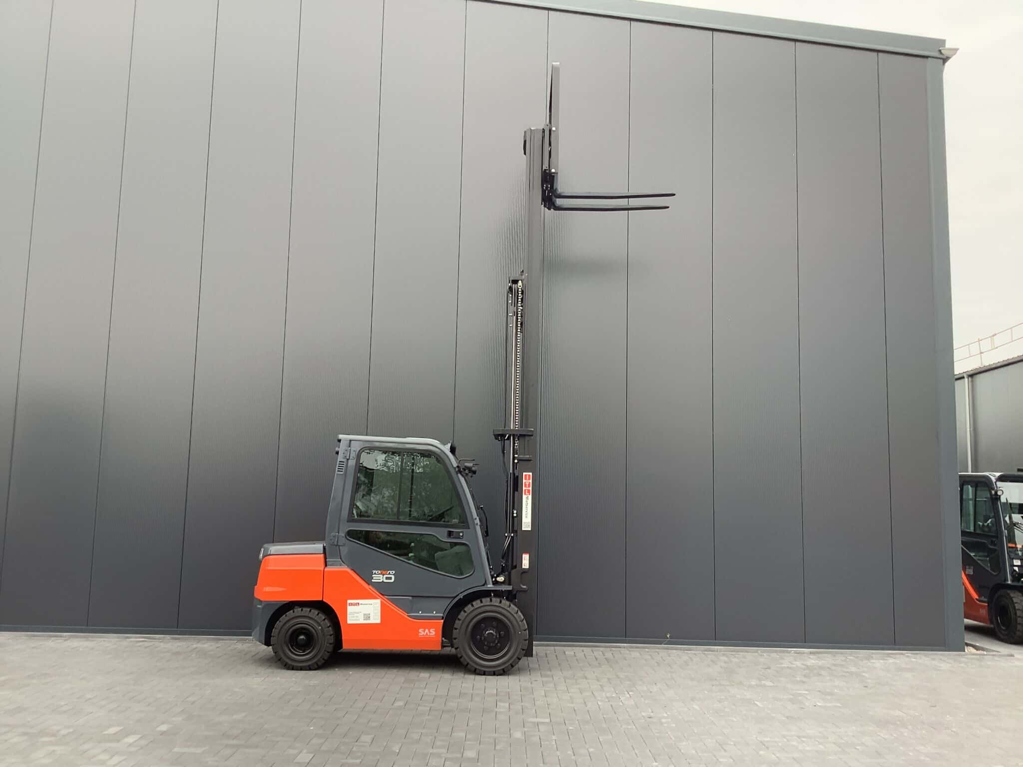 Toyota Gabelstapler Toyota Tonero - 52-8FDF30 - SFV4700 - Kab - Mini - vSS 4 Kreise (Sorglosmiete) 3 Toyota Tonero - 52-8FDF30 - SFV4700 - Kab - Mini - vSS 4 Kreise (Sorglosmiete) – Bild 3