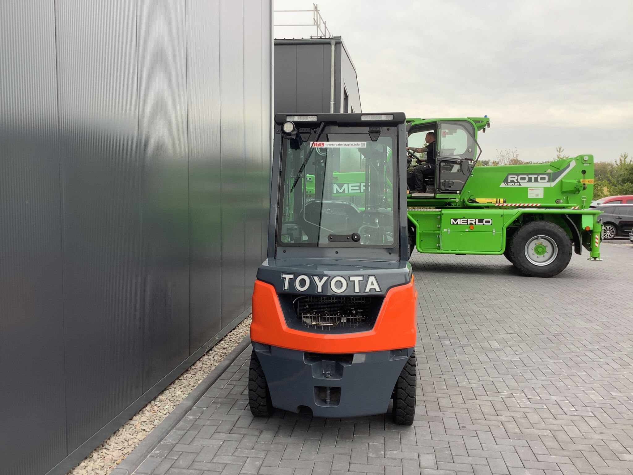 Toyota Gabelstapler Toyota Tonero - 52-8FDF25 - SFV4700 - Kab - Mini - vSS 4 Kreise (Sorglosmiete) 7 Toyota Tonero - 52-8FDF25 - SFV4700 - Kab - Mini - vSS 4 Kreise (Sorglosmiete) – Bild 7