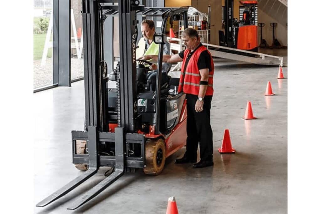 Staplerschein ITL-Gabelstapler-Saarland-Toyota-Fahrerschulung-5 Staplerschein ITL Gabelstapler Saarland Toyota Fahrerschulung