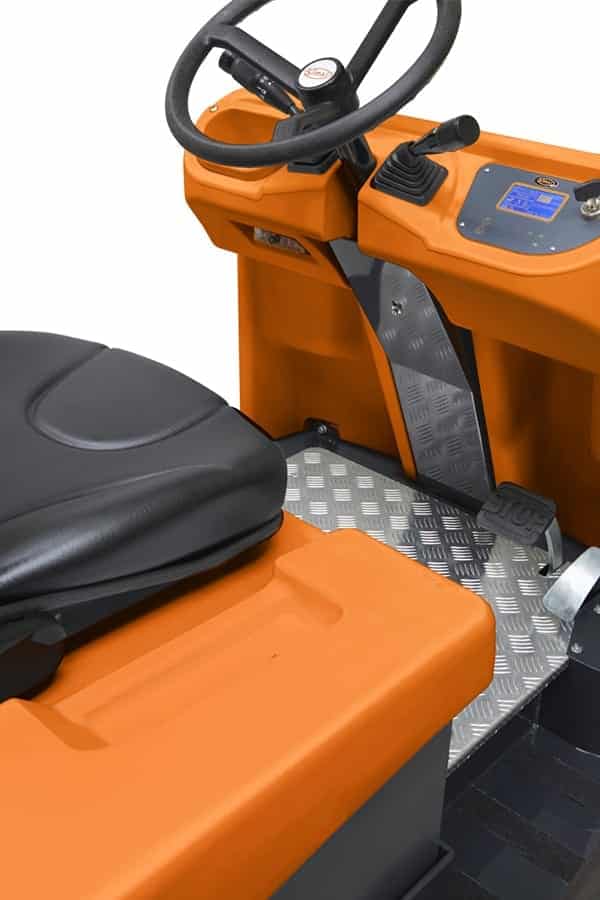 Toyota Gabelstapler Dreirad-Elektroschlepper TTE71 2 ITL Transportmaschinen GmbH Toyota Gabelstapler Simai Elektroschlepper TTE71-16889