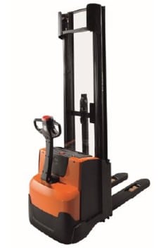 Toyota Gabelstapler Toyota SWE120L - 225 Ah Blei - Triplex HiLo 4150 mm - Tandem (SOFORT LIEFERBAR Neumaschinen) 3 Toyota SWE120L - 225 Ah Blei - Triplex HiLo 4150 mm - Tandem (SOFORT LIEFERBAR Neumaschinen) – Bild 3