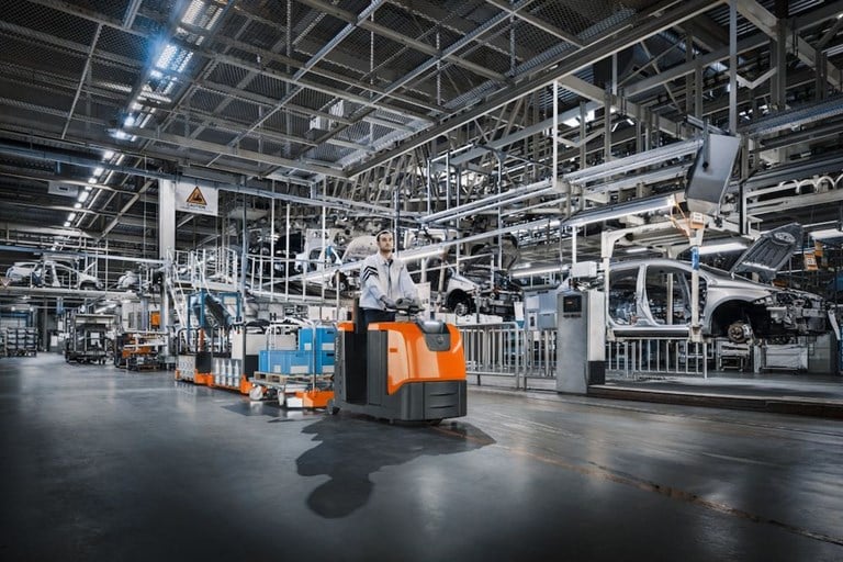 Toyota Gabelstapler Miete: Elektro-Schlepper | 3,0 t 3 ITL Gabelstapler Mietstapler Schlepper mieten Toyota Tracto 3t